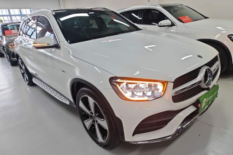 Mercedes-Benz GLC 300 L 2022 — фото 3