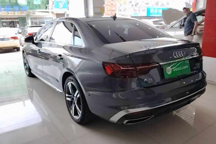 Audi A4 2020 — 4