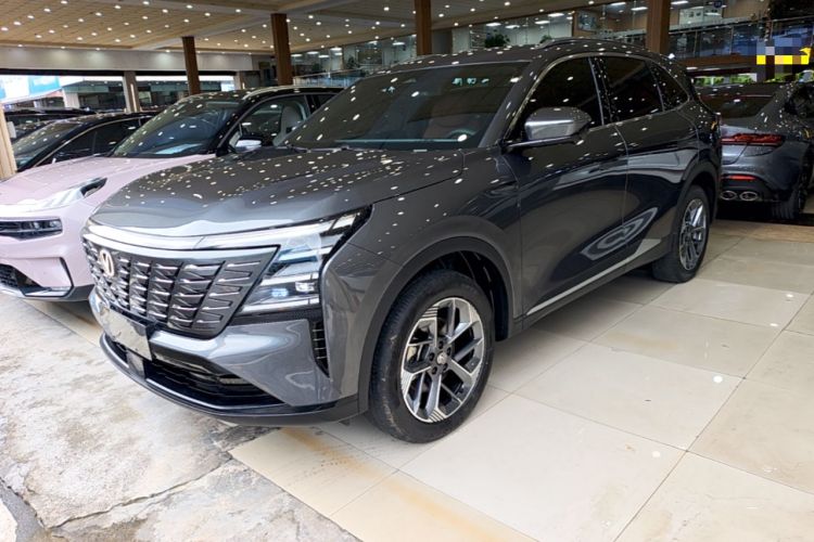 ChangAn CS75 PLUS 2025 — фото 1