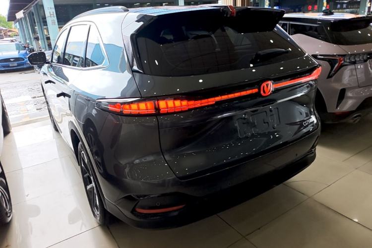ChangAn CS75 PLUS 2025 — фото 4