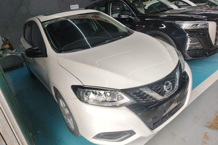 Nissan Tiida 2021 — 3