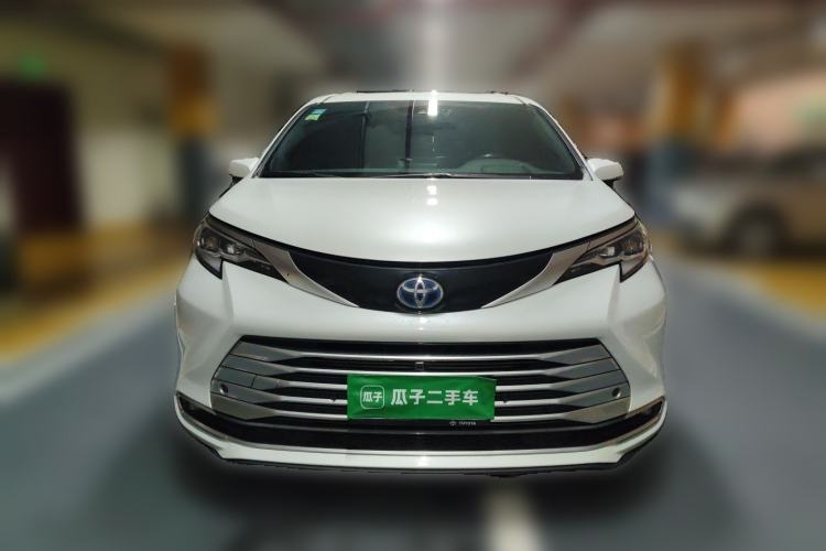 Toyota Sienna 2021 — фото 2