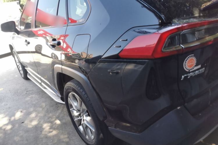 Toyota RAV4 2020 — 4