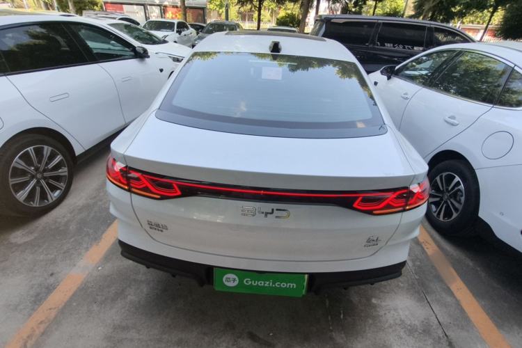 BYD Qin L 2025 — 5
