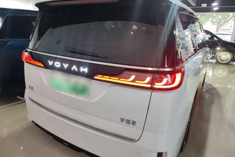 Voyah Dream 2025 — 5