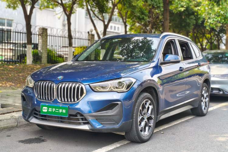 BMW X1 2021 — фото 1