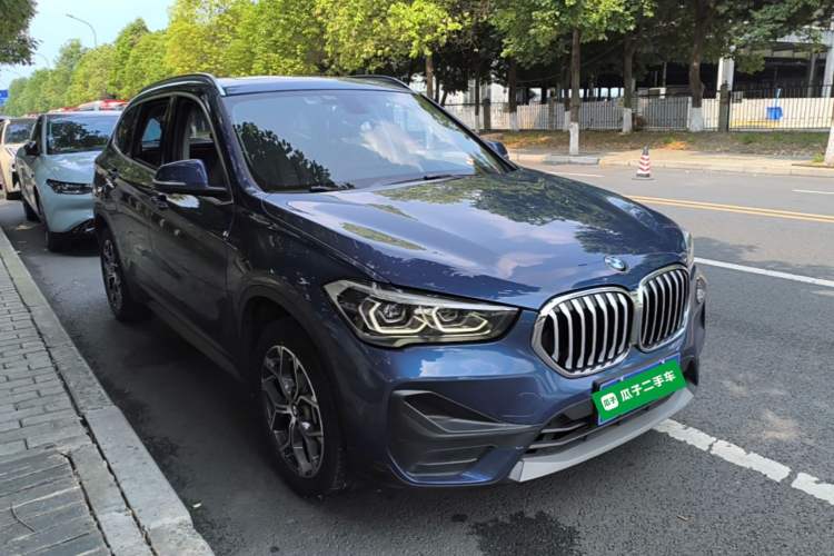BMW X1 2021 — фото 3