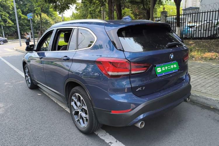 BMW X1 2021 — фото 4