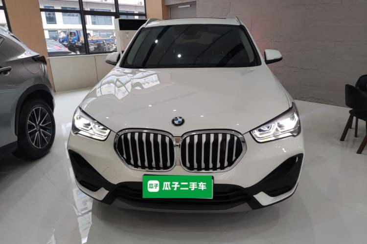 BMW X1 2022 — 2