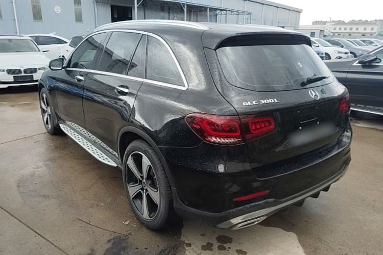 Mercedes-Benz GLC 300 L 2022 — фото 4