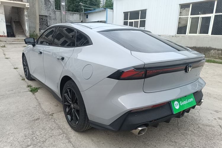 ChangAn UNI-V 2022 — 4