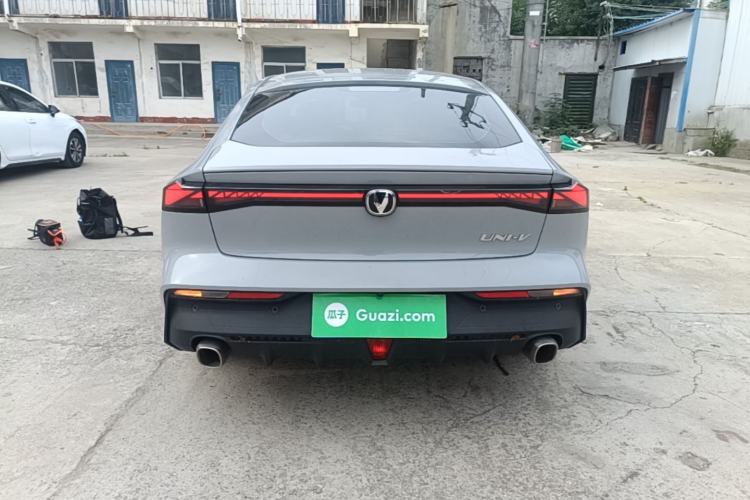 ChangAn UNI-V 2022 — 5