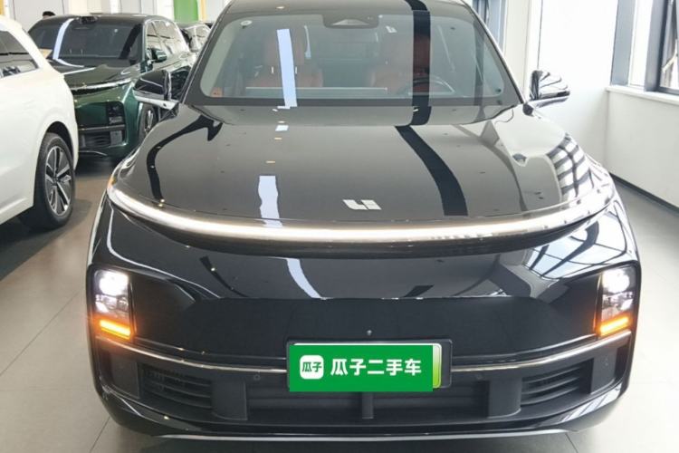 Li Auto L8 2023 — 2