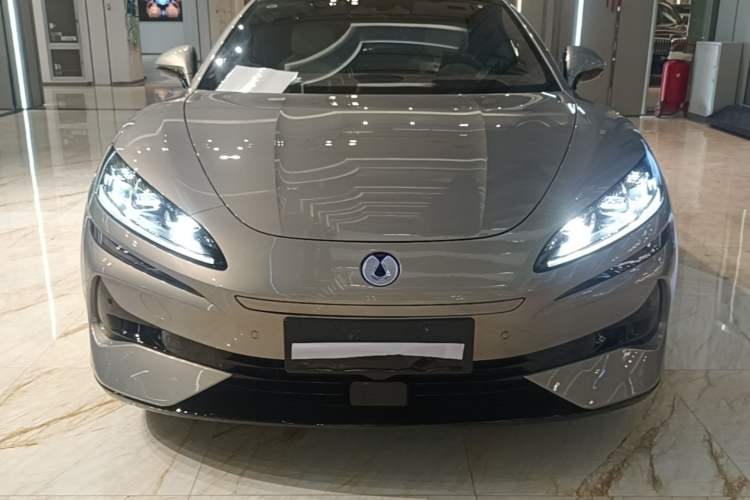 Denza Z9GT 2024 — 2