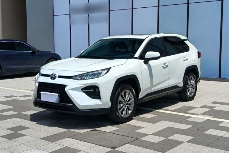Toyota RAV4 2021 — фото 1