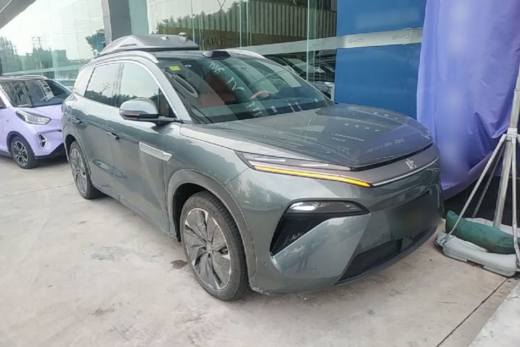 BYD Tang L 2025 — 3