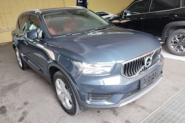 Volvo XC40 2022 — 3