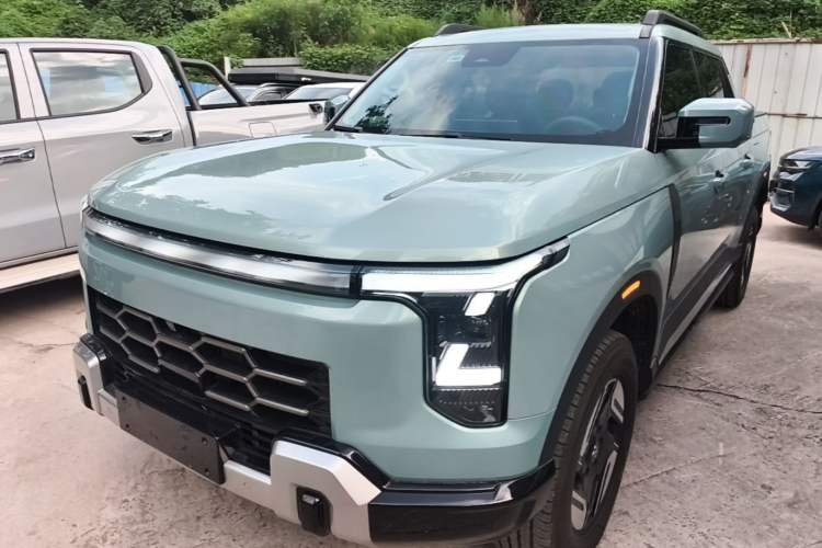 DongFeng zhengzhou nissan z9 ge phev 2025 — фото 1