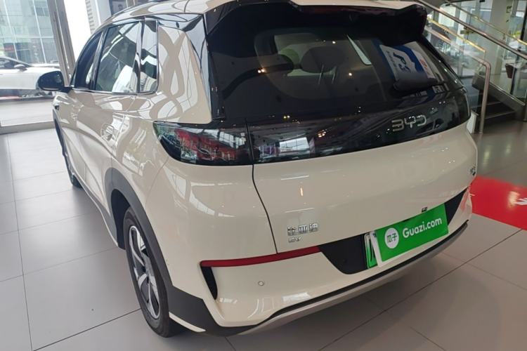 BYD Sealion 05 EV 2025 — 4