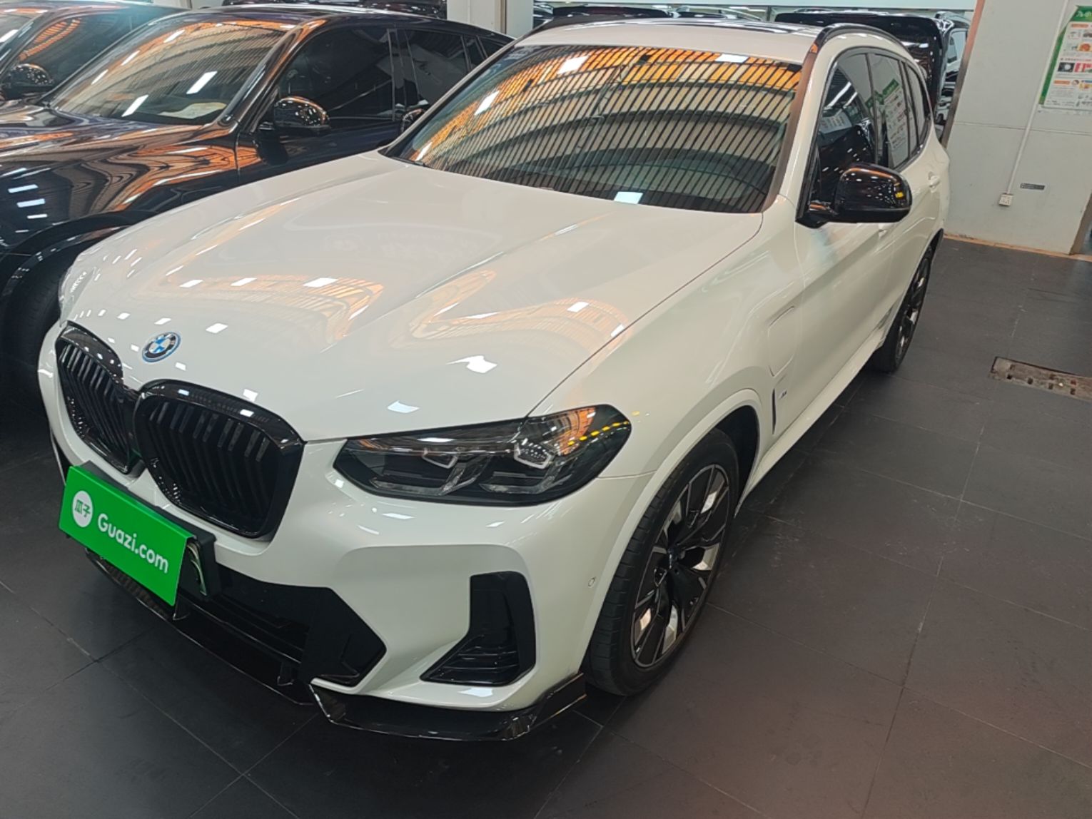 BMW iX3 2023 — фото 1