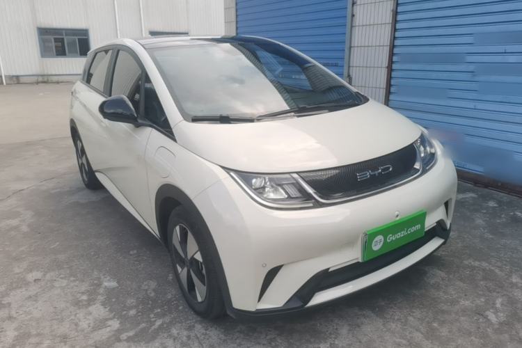 BYD Dolphin 2023 — 3