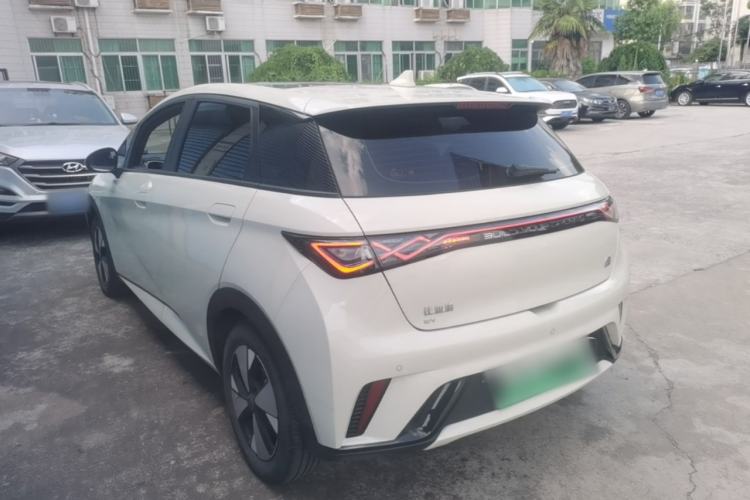 BYD Dolphin 2023 — 4