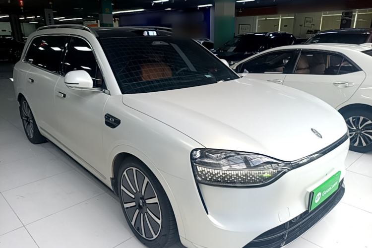 AITO M9 2024 — 3