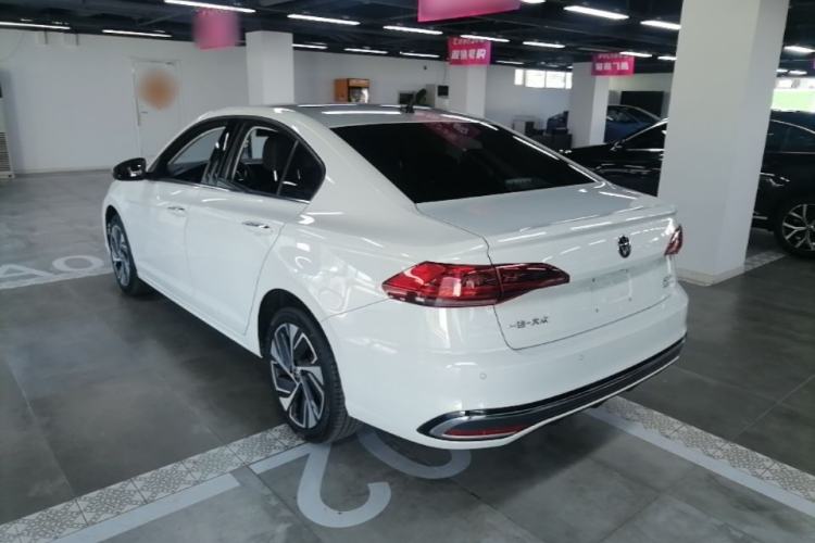 Volkswagen Bora 2023 — 4