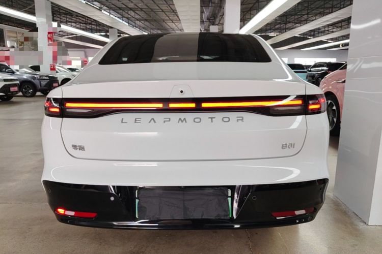 Leapmotor B01 2025 — 5