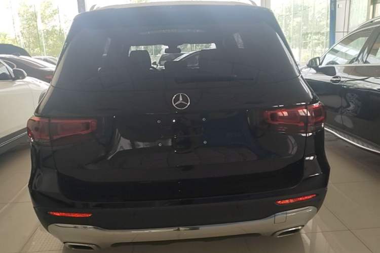 Mercedes-Benz GLB 220 2023 — 5