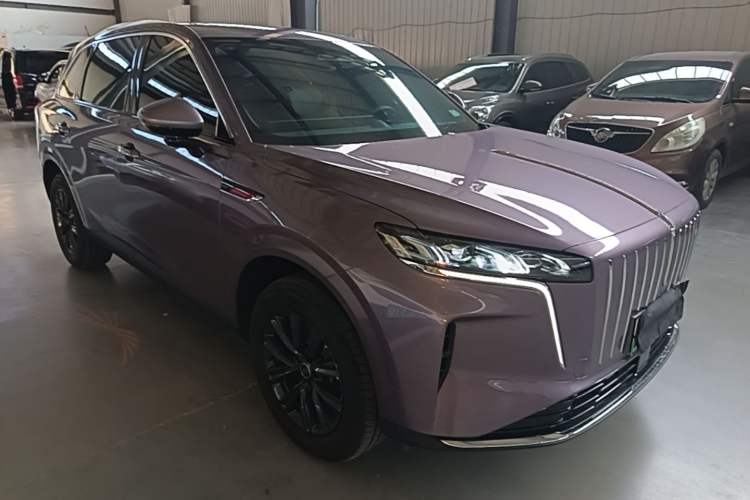 Hongqi HS6 2026 — 3