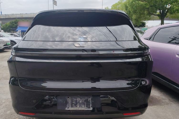 Li Auto L6 2025 — 5