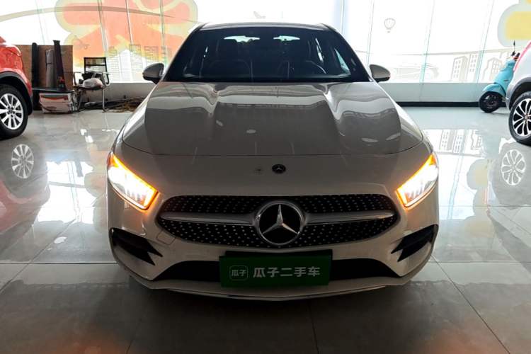 Mercedes-Benz A 200 L 2020 — фото 2