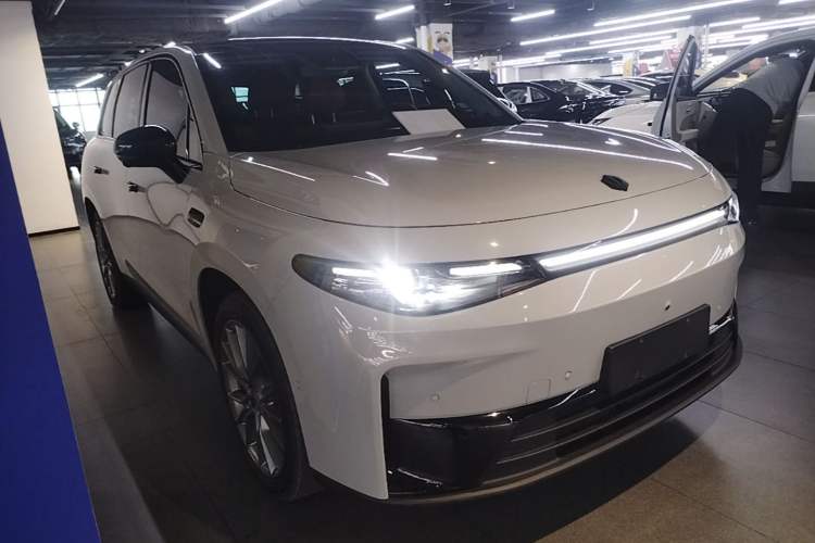 Leapmotor C10 2026 — фото 3
