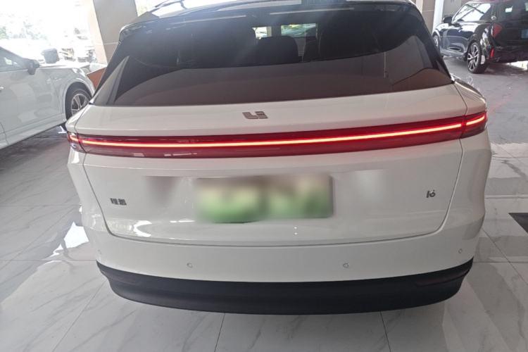 Li Auto i6 2025 — 5