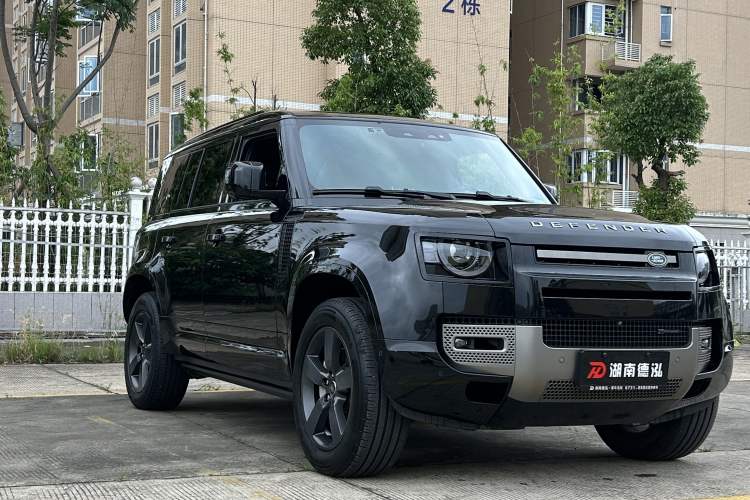 Land Rover Defender 2023 — фото 2