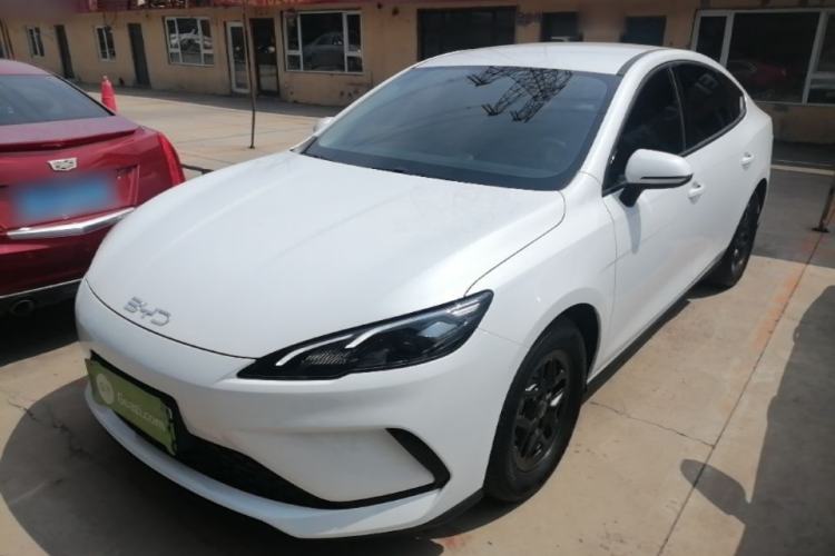 BYD Seal 05 DM-i 2025 — фото 1