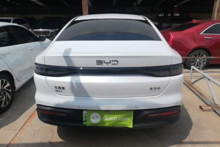 BYD Seal 05 DM-i 2025 — фото 5