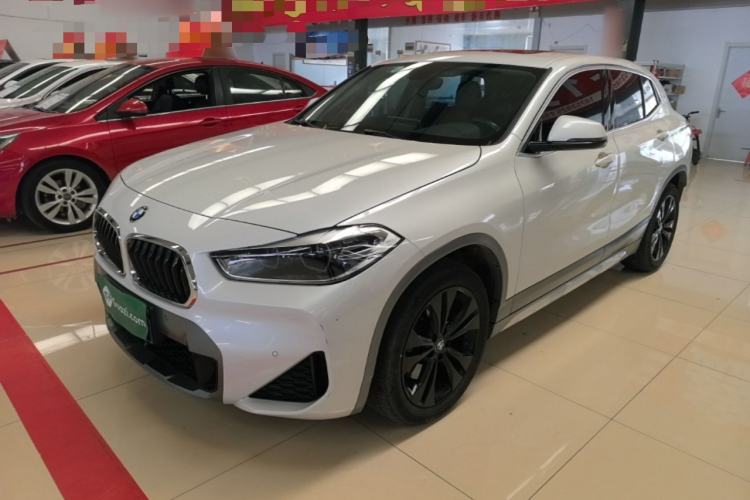 BMW X2 2022 — фото 1