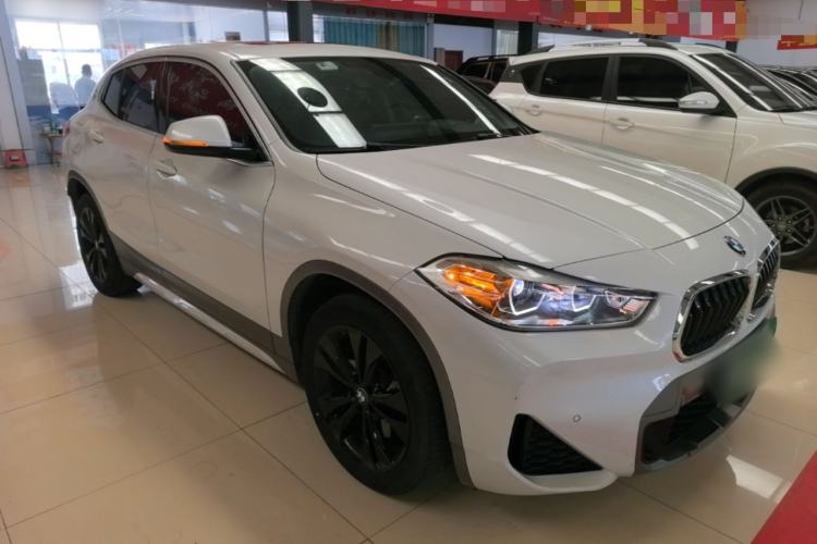 BMW X2 2022 — фото 3