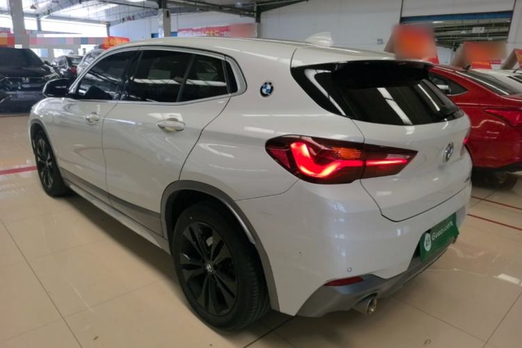 BMW X2 2022 — фото 4