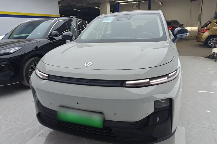 Leapmotor B10 2025 — 2