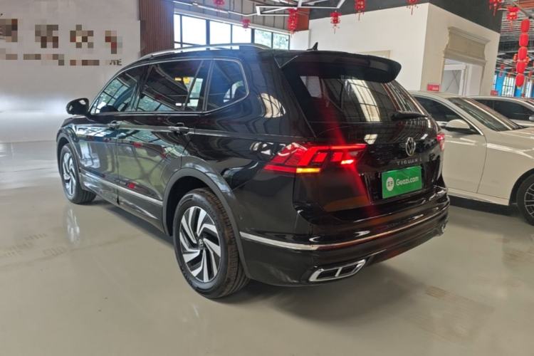 Volkswagen Tiguan L 2024 — 4