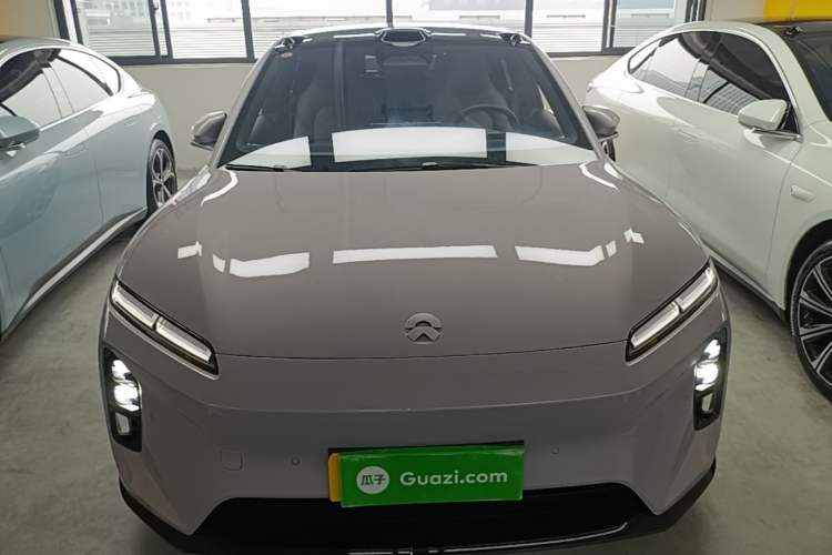 NIO ET5 2025 — 2