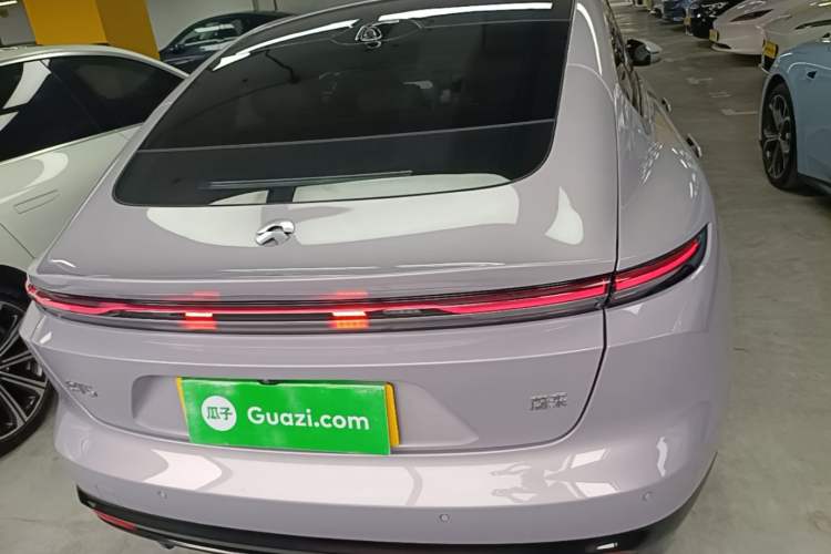 NIO ET5 2025 — 5