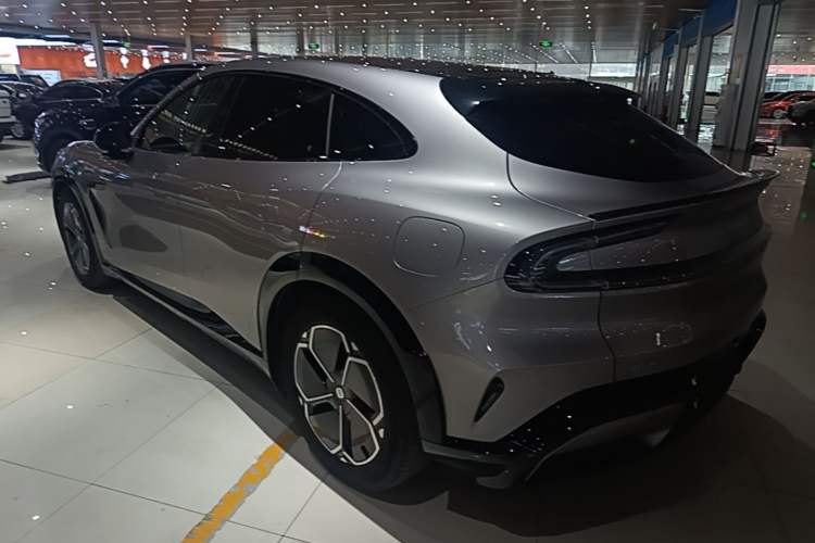 Xiaomi YU7 2025 — 4