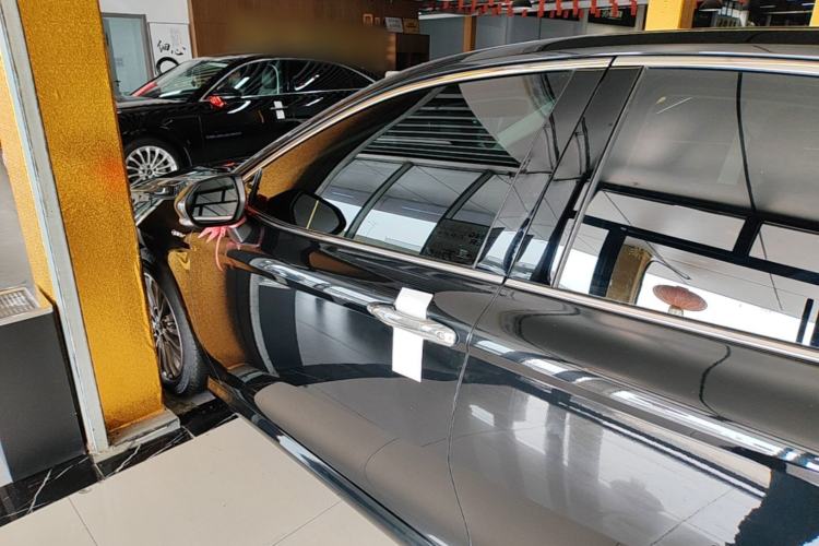 Toyota Camry 2024 — 4