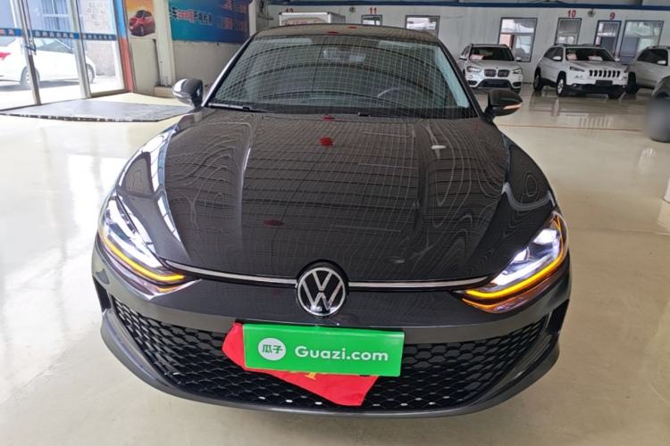 Volkswagen Lamando 2024 — 2