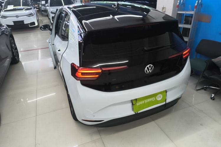 Volkswagen ID.3 2023 — 4