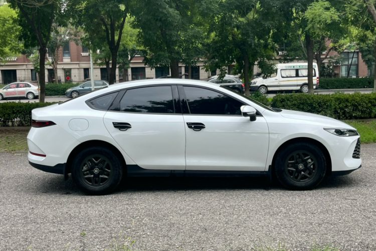 BYD Qin PLUS 2025 — фото 4